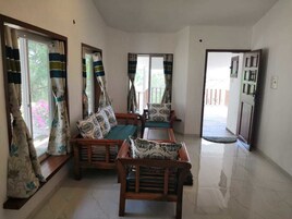 2 Bed Room Villa | 起居区