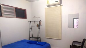 Unclassified image, 4 of 24, button - Robiu Homestay (Banyuwangi)
