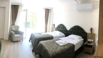 Free WiFi, bed sheets