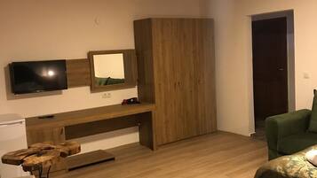 Chambre Standard Double ou avec lits jumeaux | Wi-Fi gratuit, draps fournis