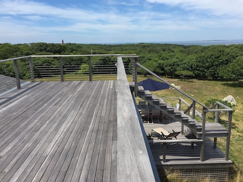 Amazing Views!!! Sunsets!!! Larger Roof Deck!!! Historic Martha’s Vineyard Gem!!
