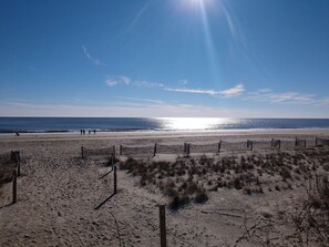 Tæt på stranden, liggestole