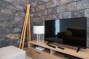 Ferienhaus, 2 Schlafzimmer, Terrasse, Meerseite | Fernseher