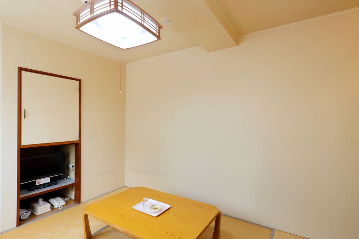 japanese style twin room with shared bathroom | 1 bedroom, free wifi, bed sheets