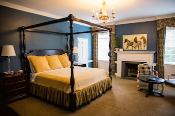 Providence Manor House Bed & Breakfast