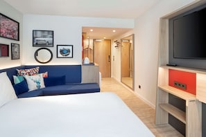 Family Room, 1 Queen Bed