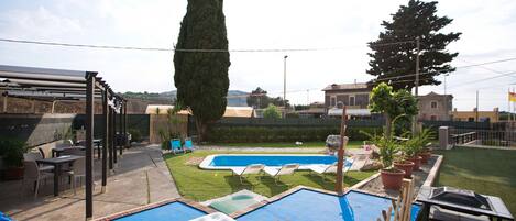 Alberca al aire libre por temporada