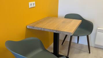 Truy cập Internet không dây miễn phí, bộ trải giường