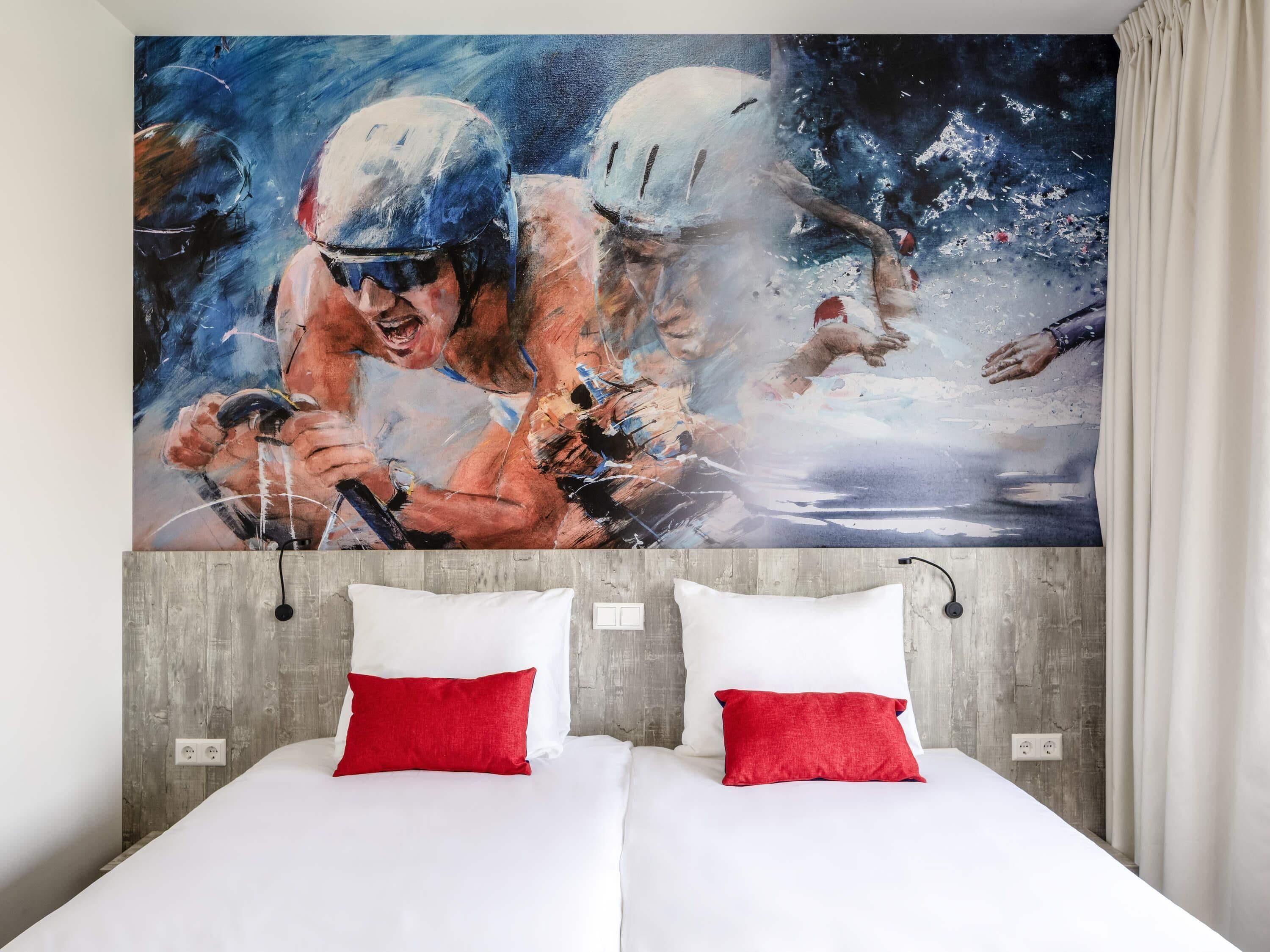 Standard Room, 1 Double Bed | In-room safe, individually decorated, desk, laptop workspace