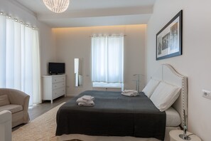 2 camere, una scrivania, Wi-Fi gratuito, lenzuola