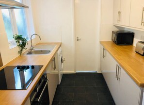 Superior Apartment, 2 Bedrooms | Private kitchen - Centre of Birmingham, 2 Bedroom - Perfect for Families, Group, or Business by Sojo Stay (Birmingham)