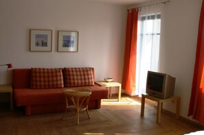 7 bedrooms, individually decorated, blackout curtains, free WiFi - Gruppenhaus Rügen Zur Brunnenaue (Sagard)