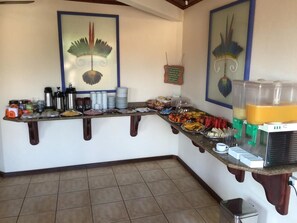 Free daily buffet breakfast