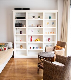 Studio | Living area | Flat-screen TV, DVD player - Cabrera Modern Flat (Buenos Aires)