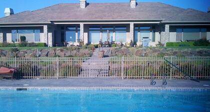 Pond Suite at Chateau Valhalla