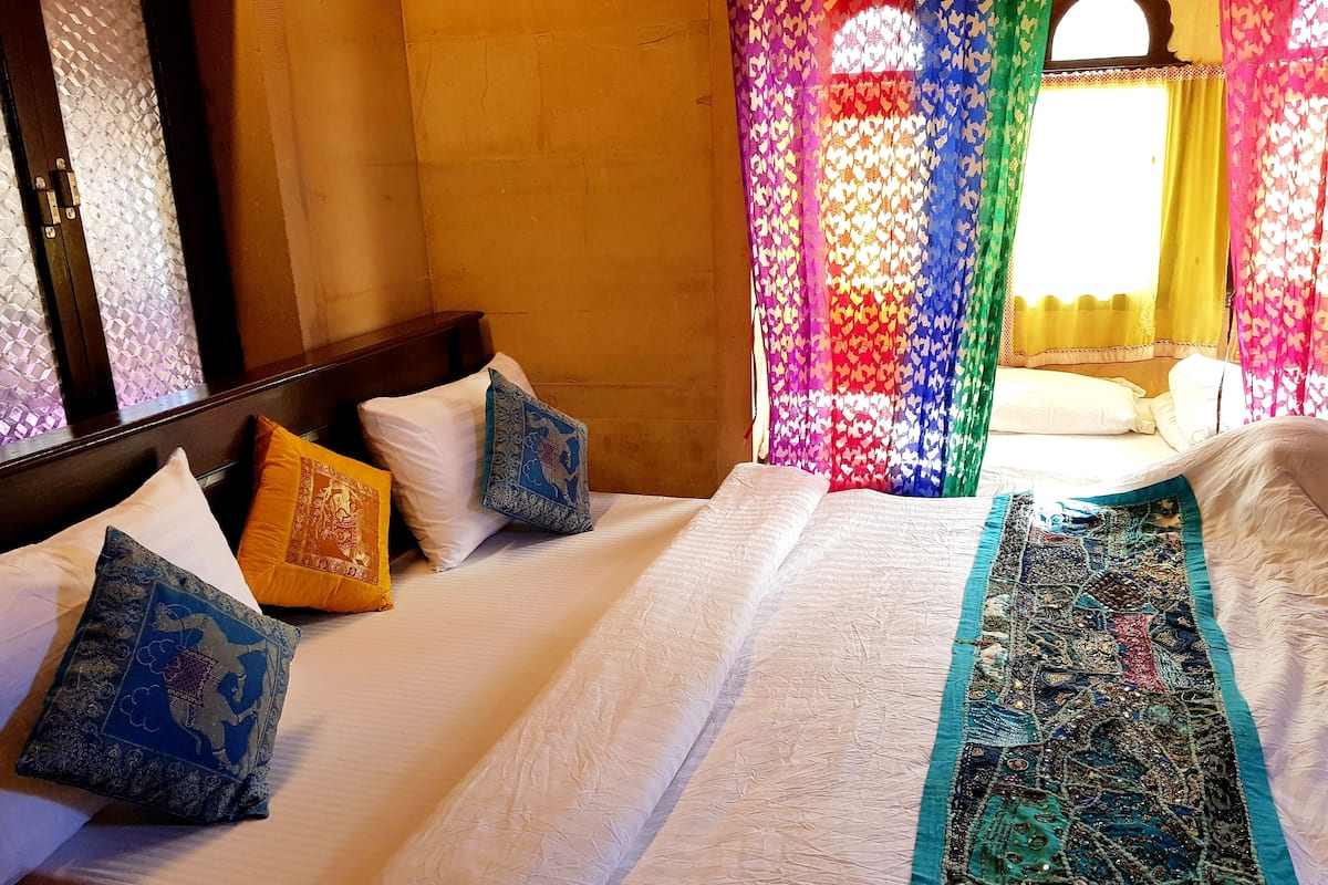 Deluxe Double Room | Free WiFi
