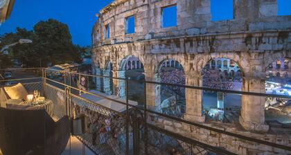 Arena & Seaview Luxurious Residence