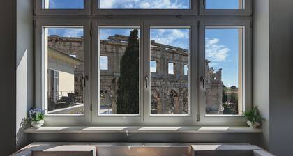 Arena & Seaview Luxurious Residence