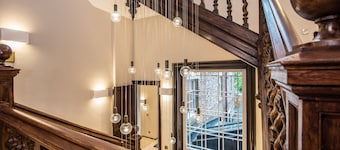 老艾威特 52 號飯店