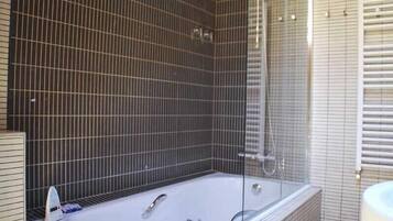Einzelzimmer | Badezimmer