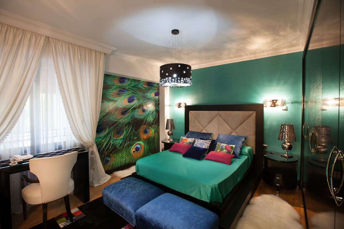 Luxe tweepersoonskamer (Esmeralda) | Een kluis op de kamer, verduisterende gordijnen, gratis wifi, beddengoed