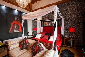 Suíte estúdio premium (Rubí) | Cofres nos quartos, cortinas blackout, Wi-Fi de cortesia, roupa de cama