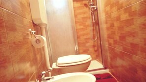 تجهيزات دش، مجففات شعر، شامبو