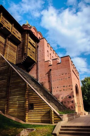 Exterior - Golden Globus Hostel (Kyiv)