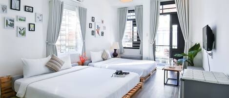 Pallet F Room | Minibar, desk, soundproofing, free WiFi