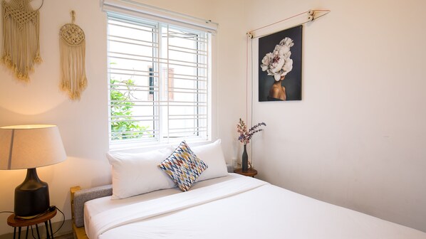 Pallet Room | 1 bedroom, minibar, desk, soundproofing