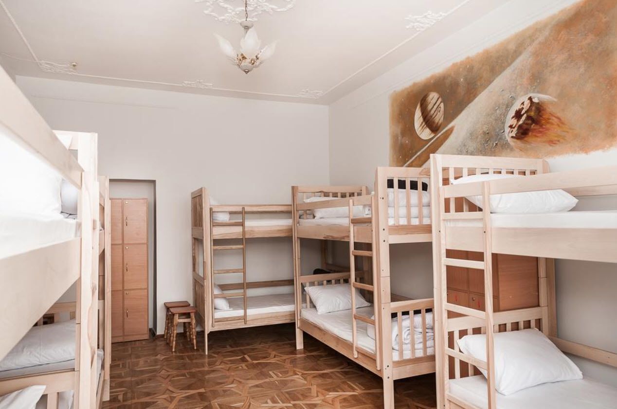 Bed in 10-Bed Mixed Shared Dormitory Jupiter | Iron/ironing board, free WiFi, bed sheets