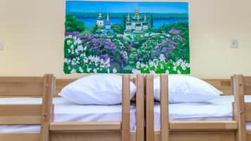 Iron/ironing board, free WiFi, bed sheets
