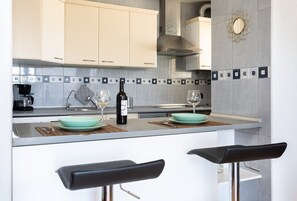 Microwave, oven, stovetop, coffee/tea maker