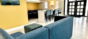 เบย์มอนต์ บาย วินด์แฮม นาโคโดเชส เนียร์ ยูนิเวอร์ซิตี้  