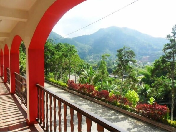 Balcony - Ubatuba Surf Hotel (Ubatuba)