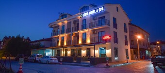 Hotel Lidya