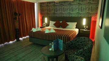 Studio Suite, 1 King Bed | View from room