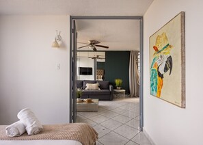 1 soverom, strykejern/-brett, reiseseng for barn og wi-fi