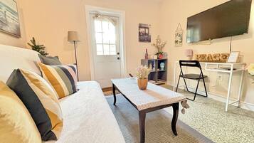 1 chambre, bureau, fer et planche à repasser, Wi-Fi gratuit