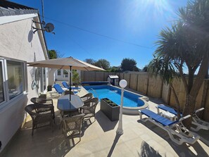 Outdoor pool, a heated pool