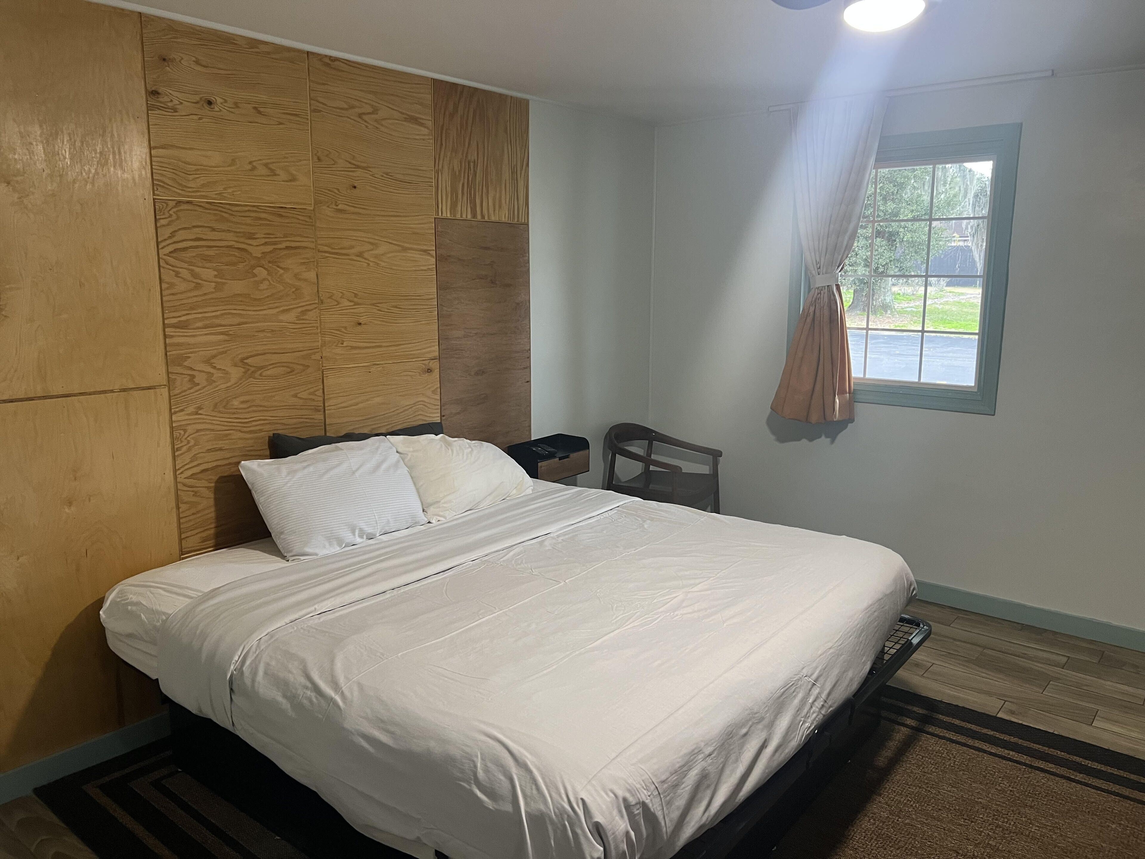 Economy Single Room