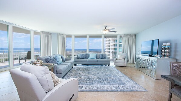 公寓式客房, 多张床, 阳台, 海洋景观 | 客房景观