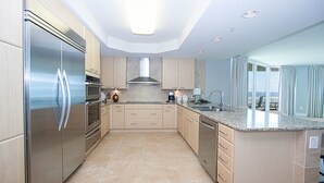 Unclassified image, 3 of 13, button - Condo With Gulf & Bay Views - Unit Crc0915 (Orange Beach)