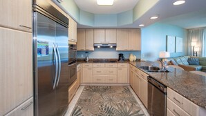 Condo, Multiple Beds, Private Pool, Ocean View | Private kitchen