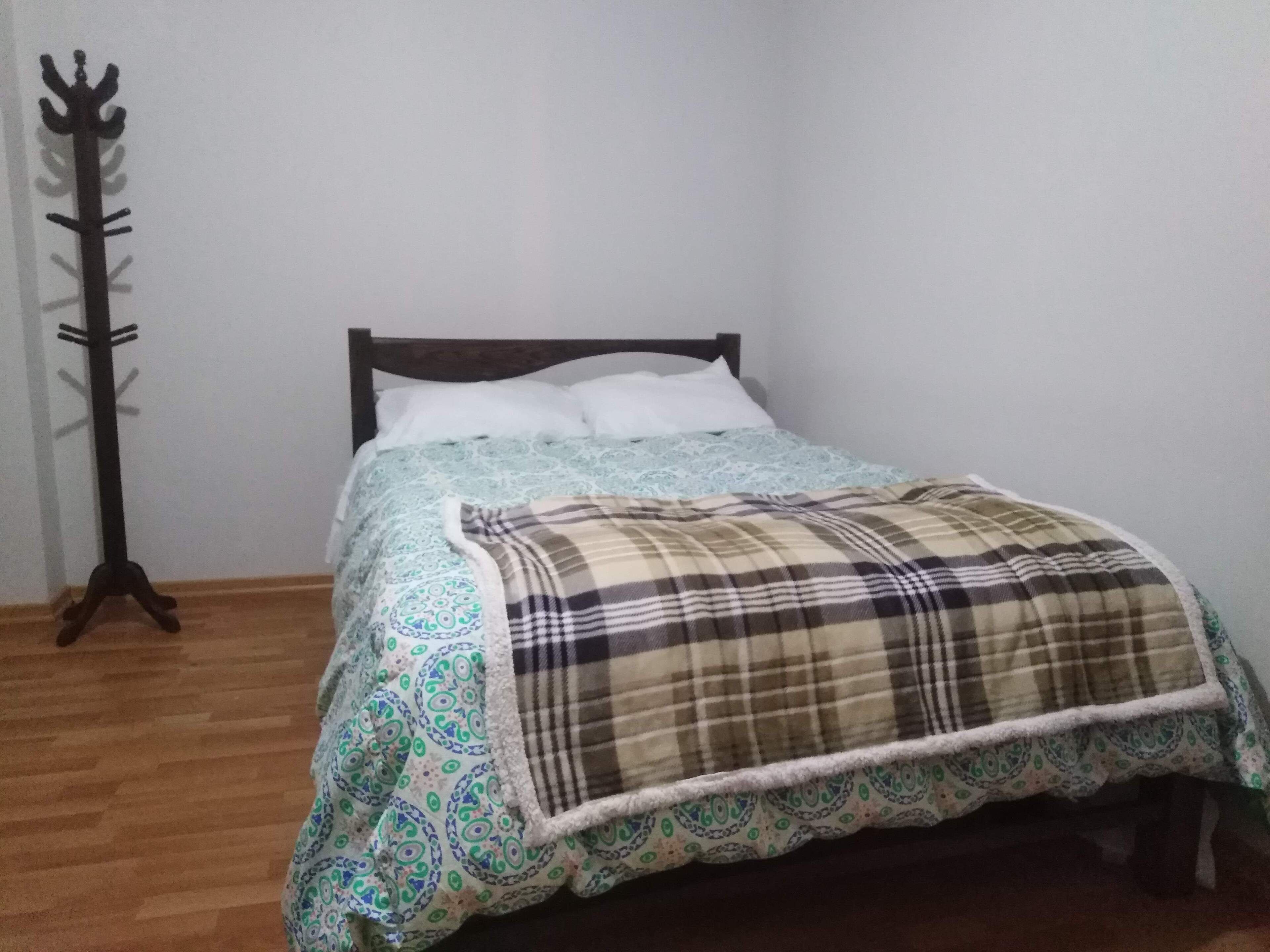 Schreibtisch, kostenloses WLAN, Bettwäsche