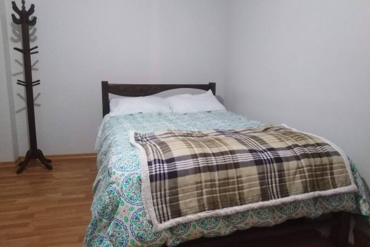 Schreibtisch, kostenloses WLAN, Bettwäsche