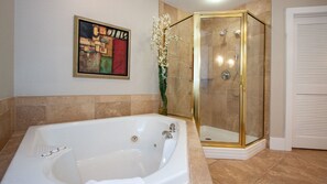 Designer-Toilettenartikel