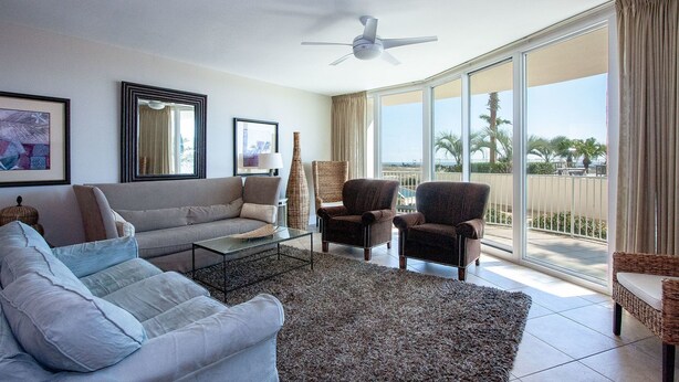 Condo, varias camas, alberca privada, vista al océano | Vista desde la habitación