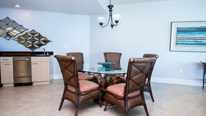 Private kitchen - Coastal Condo With Spacious Wraparound Balcony - Unit Crc1202 (Orange Beach)
