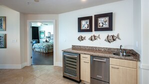 Coffee/tea maker, fridge, microwave, stovetop - Condo With Views of the Gulf of Mexico and Perdido Bay - Unit Crc0716 (Orange Beach)